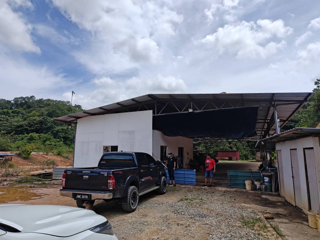 Gold and bauxite mining 15